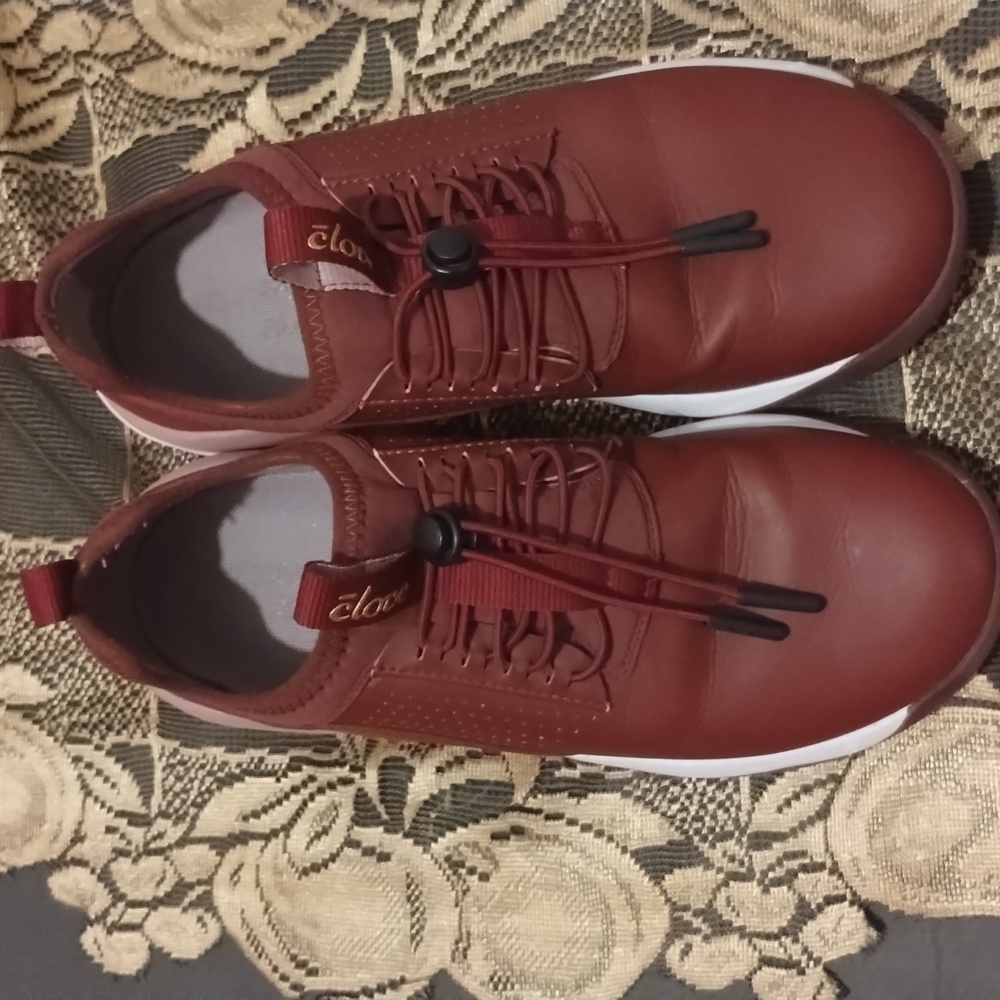 Clove Classic Shoes Women’s Sneakers Maroon Burgundy 7.5 Nursing Running Walking